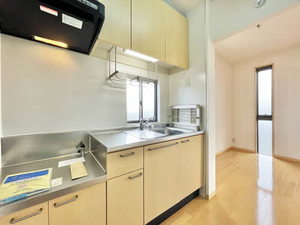 ヴィラクレストＦ 201号-6