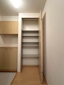 セブンフォレストＹ．Ｔ． 201号-12