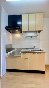 シャーメゾン黒松 202号-4