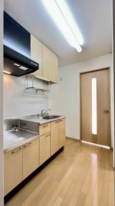 シャーメゾン黒松 202号-5