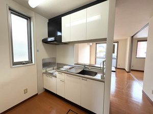 シャーメゾン・ストーンＡ 102号-3