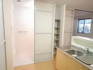 サン　レジデンス 201号-5