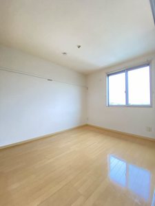 メゾン・ラークＢ 202号-3