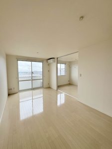 シャーメゾンカルテット 203号-2