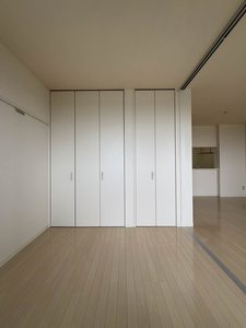 シャーメゾンカルテット 203号-5