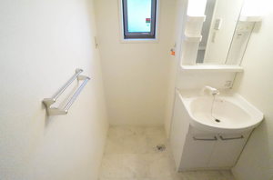 メゾン・カームニスＢ 102号-8