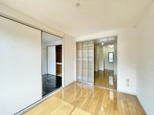 カーサ東勝山 103号-3