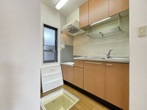 カーサ東勝山 103号-7