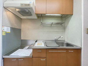 カーサ東勝山 103号-8