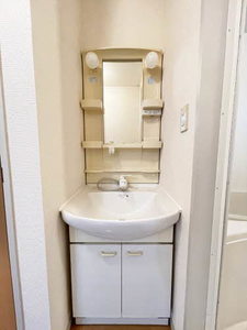 カーサ東勝山 103号-13