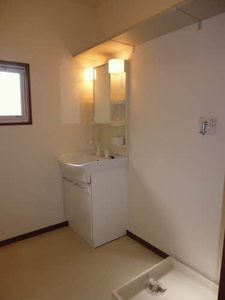 シャーメゾン中里 201号-3