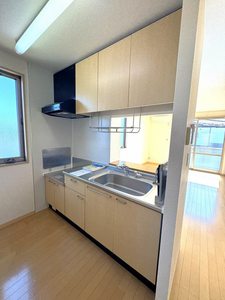 アシストアーバンＴＡ－ＫＵ 201号-3