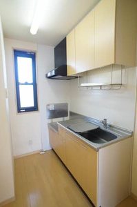 メゾン・トロワヌー 202号-6