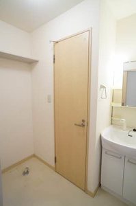 メゾン・トロワヌー 202号-7