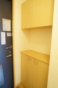 メゾン・トロワヌー 202号-12