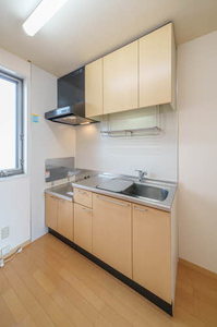 シャーメゾン・葵 202号-4