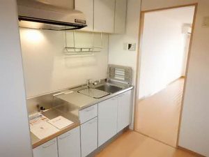 ファミーユ　さつき 302号-3