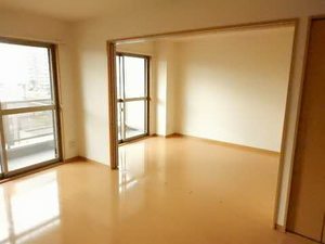 ファミーユ　さつき 302号-9