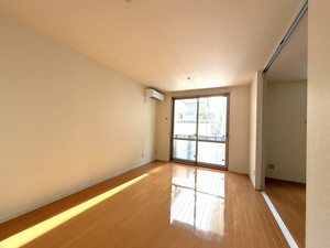 メゾンオーエス 102号-2