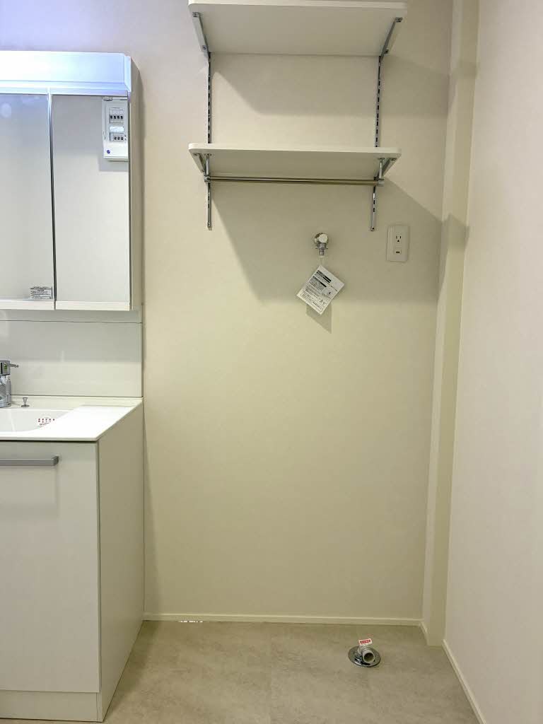 タウニィ鶴ヶ谷 102号-8