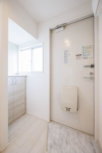 ナウハイム 202号-9