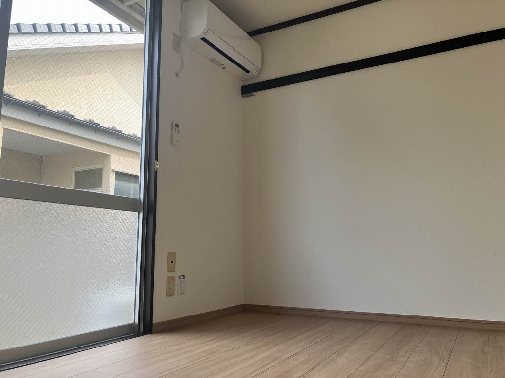 ロイヤルハイツ 101号-2