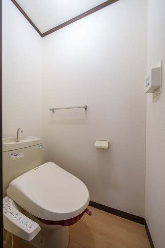 ＣＯＺＹ　ＡＬＬＥＹ　Ａ 107号-8