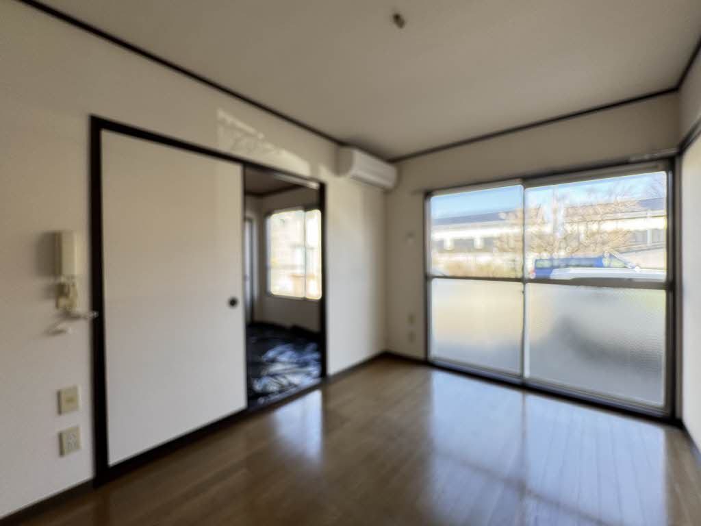 イーストパーク３００ 102号-2