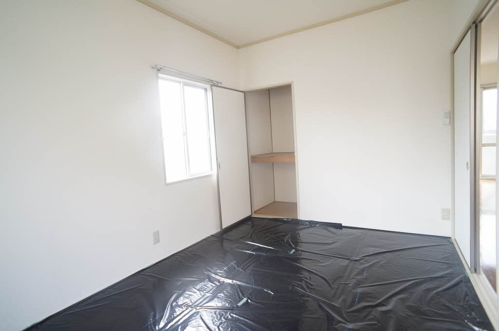 グリーンヒルズ鶴ヶ丘B 202号-4