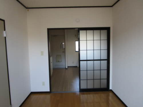 マロンセブンＢ 202号-3