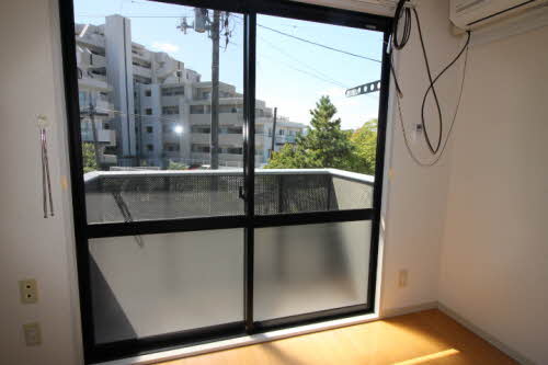 ドルフ・エイトク 201号-2