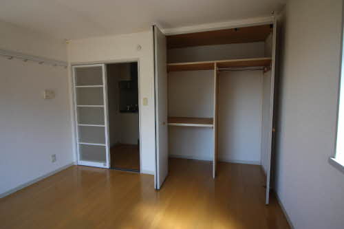 ドルフ・エイトク 201号-3