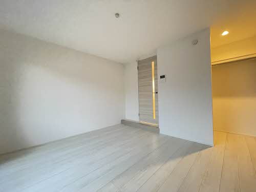 ヴィラージュＳＴ 202号-1