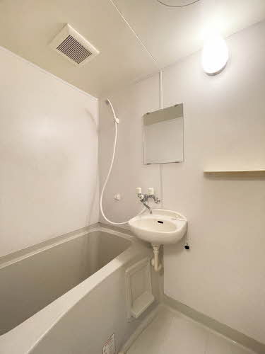 サンヒルズ旭ヶ丘 201号-5