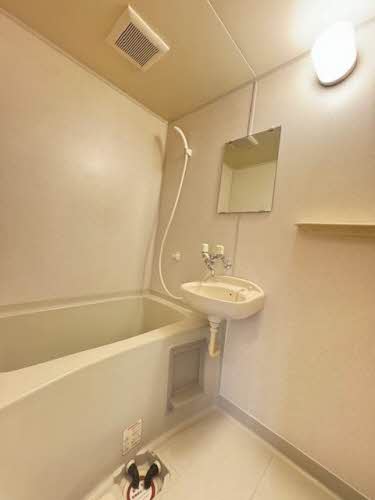 イーストパレスD 101号-7