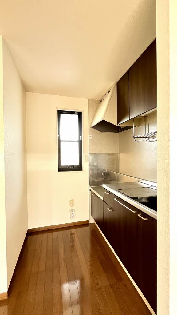 アムールコート 201号-5