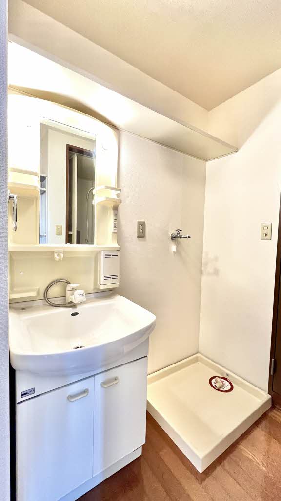 アムールコート 201号-8