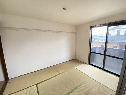 ファミーユ燕沢 202号-3