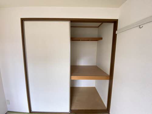 ファミーユ燕沢 202号-4