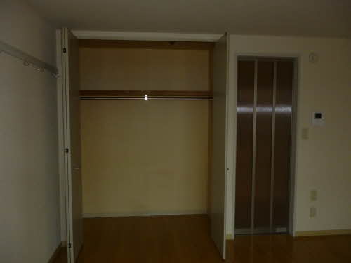 Kalmia Palace B 101号-7