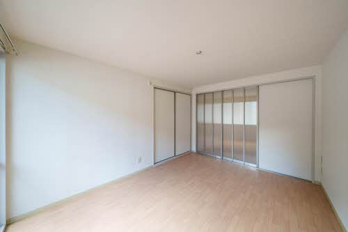 モンテヴェール本町 102号-3