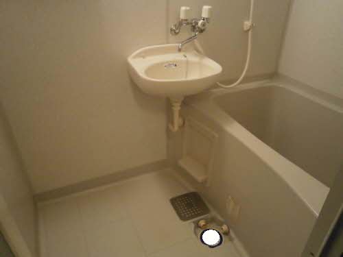 フローラル・ヴィラ 103号-4