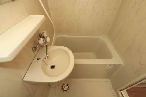 ファミーユサシン 105号-13