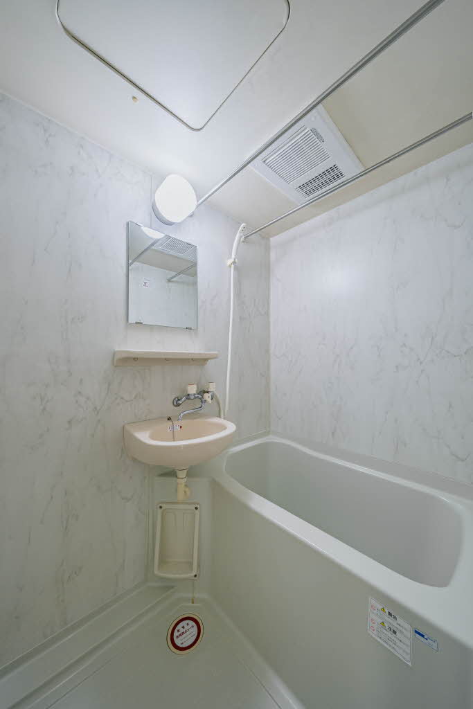 ファミーユサシン 203号-7