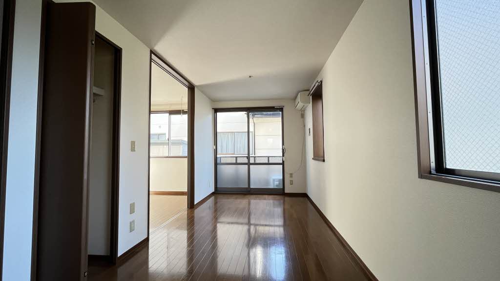 ヴィレッジ中河原 102号-2