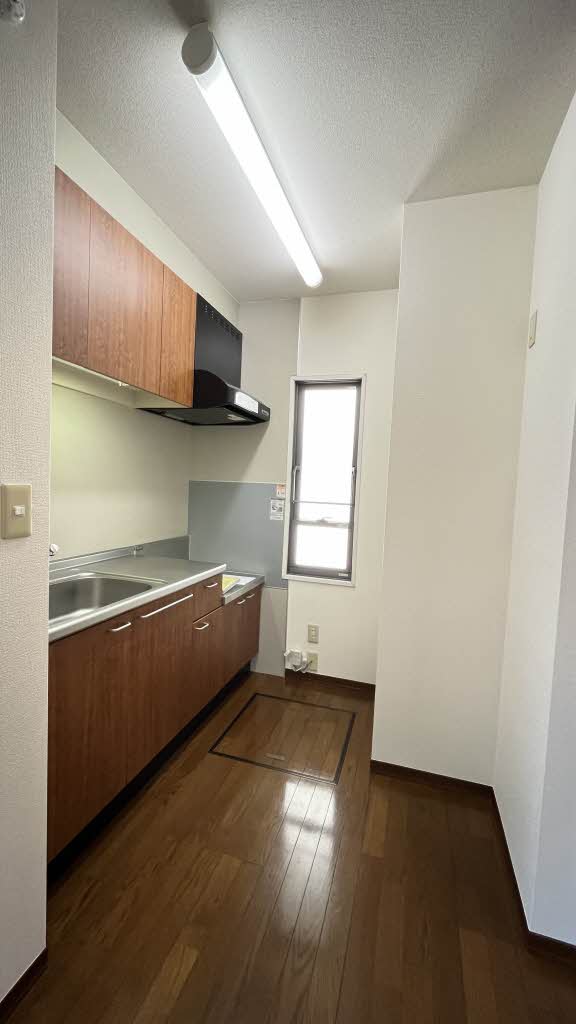 ヴィレッジ中河原 102号-5