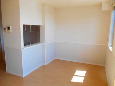 ネイビーハウス 201号-2