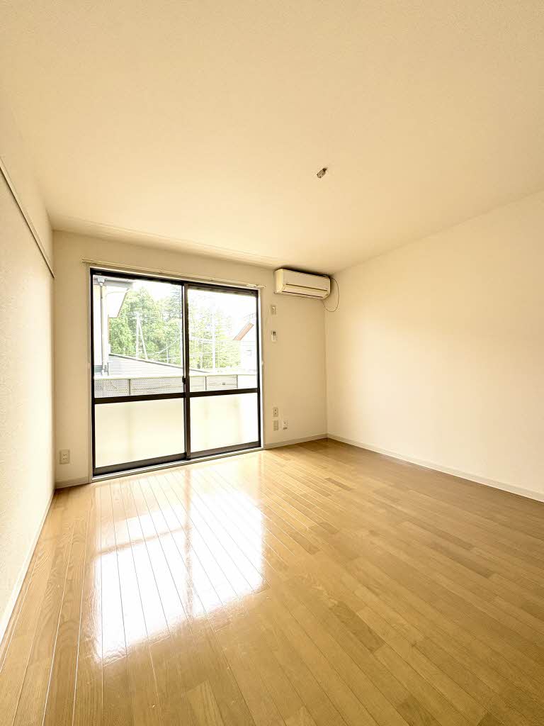 シャーメゾン国見 201号-2