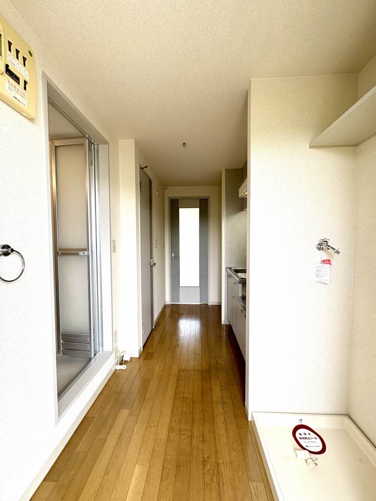 シャーメゾン国見 201号-6