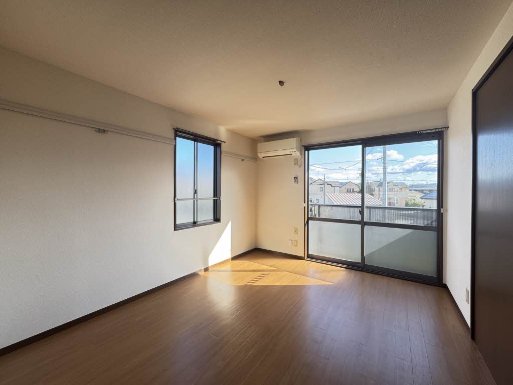 フレサ二番館 202号-2